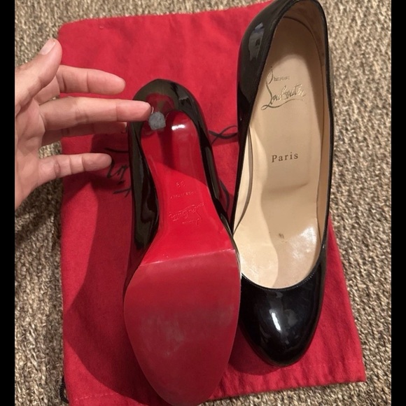 Authentic Christian Louboutin Glossy Black Heels with Red Soles - Picture 5 of 10